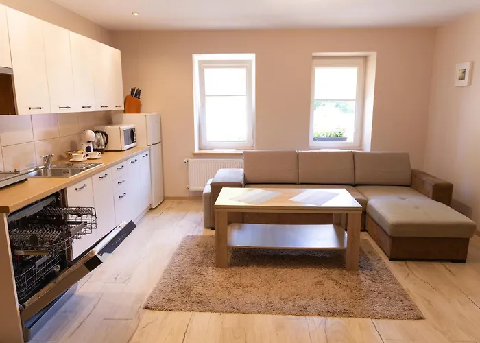 Malinowka - Ogrod Wypoczynkowy Z Widokiem Na Sniezke Karpacz